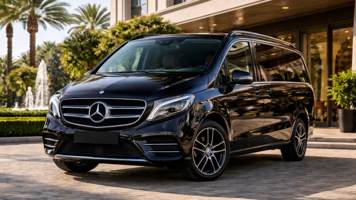 मर्सिडीज बेंज वी क्लास फीचर्स और प्राइस इन इंडिया लग्ज़री वैन