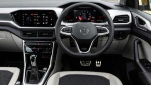 Volkswagen Taigun Facelift 2026 का इंटीरियर डैशबोर्ड, डिजिटल क्लस्टर और टचस्क्रीन इंफोटेनमेंट के साथ
