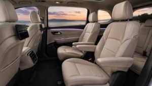 “VinFast VF MPV 7 की दूसरी पंक्ति में premium captain seats और आरामदायक space