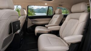 VinFast VF MPV 7 Comfort and Space में दूसरी पंक्ति की आरामदायक luxury seats